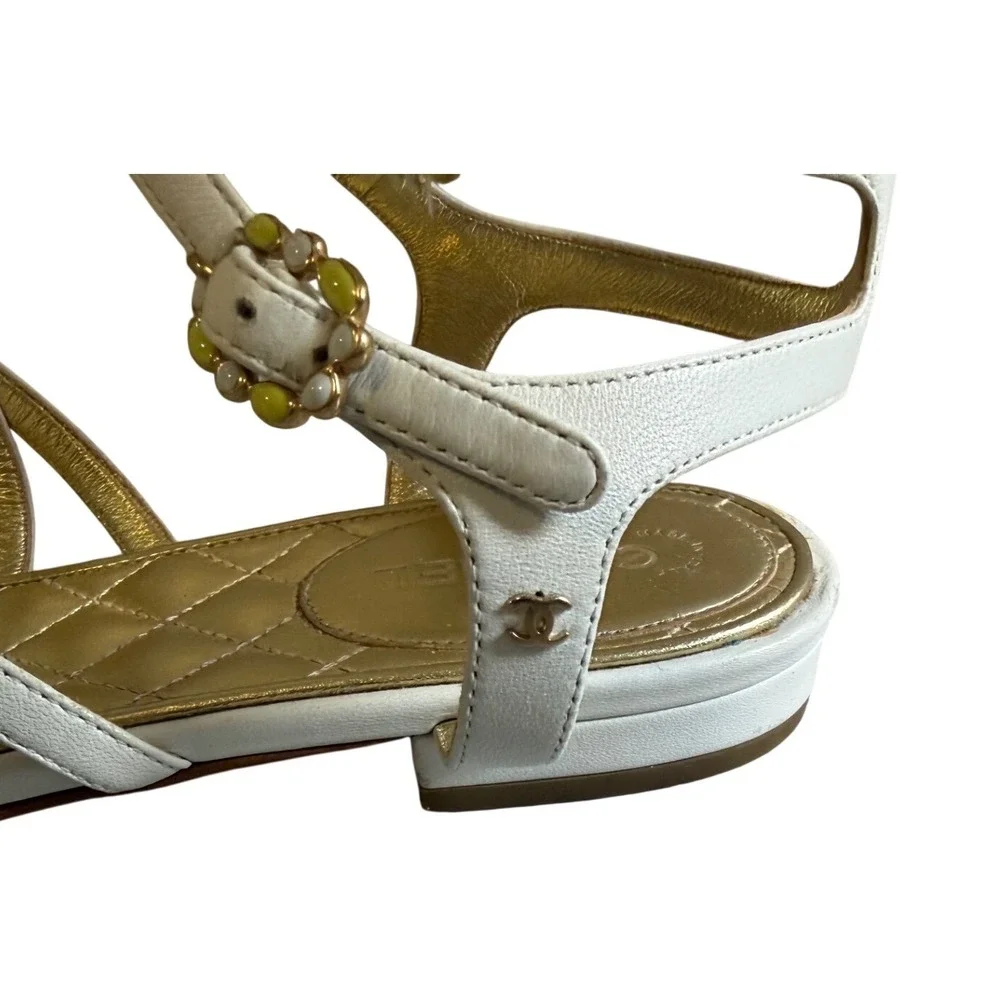 Chanel CC White Leather Strappy Gladiator Sandals Toe Loop Grippiz Jewel 38